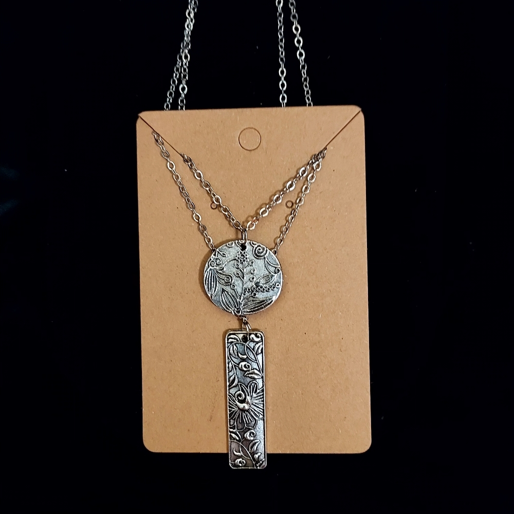 Silver Layered Disc and Bar Necklace